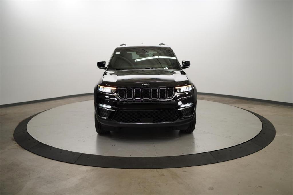 new 2025 Jeep Grand Cherokee car, priced at $44,060