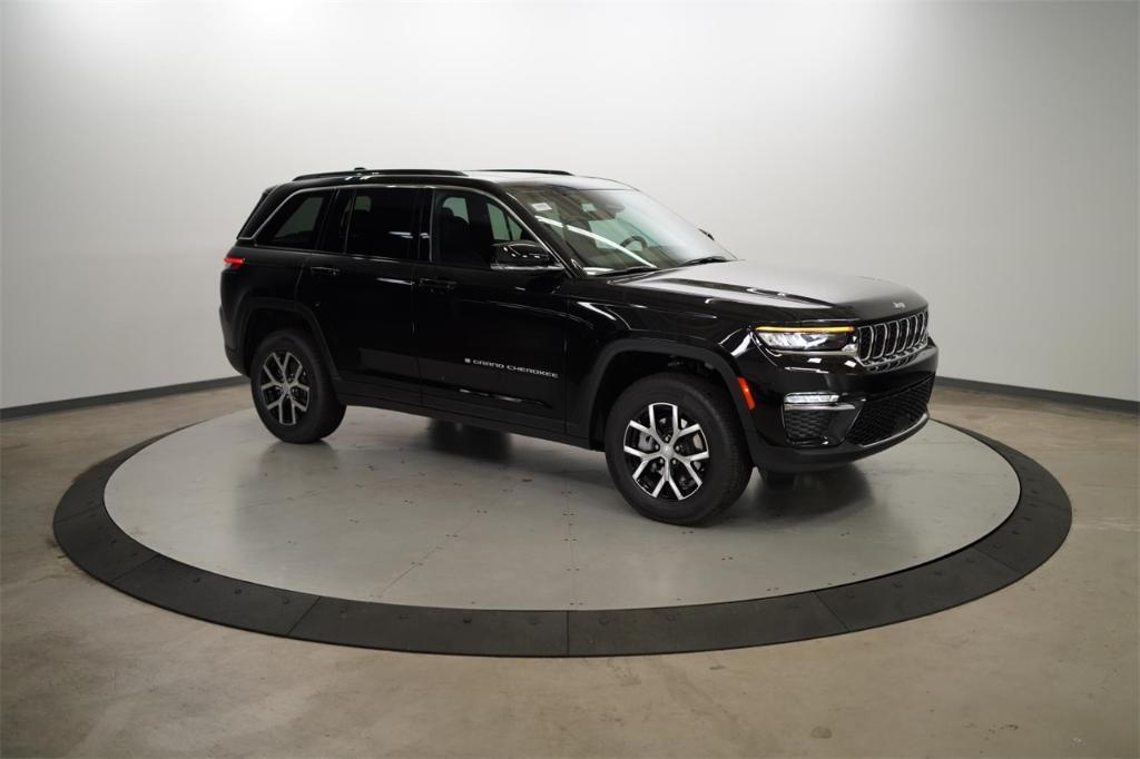 new 2025 Jeep Grand Cherokee car, priced at $44,060