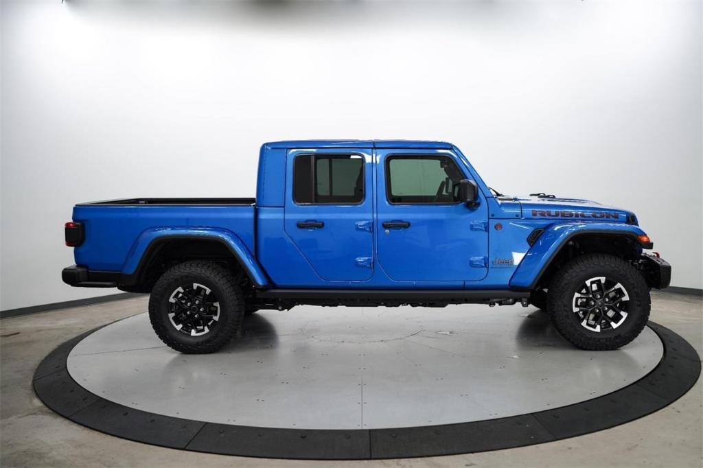 new 2024 Jeep Gladiator car, priced at $58,825