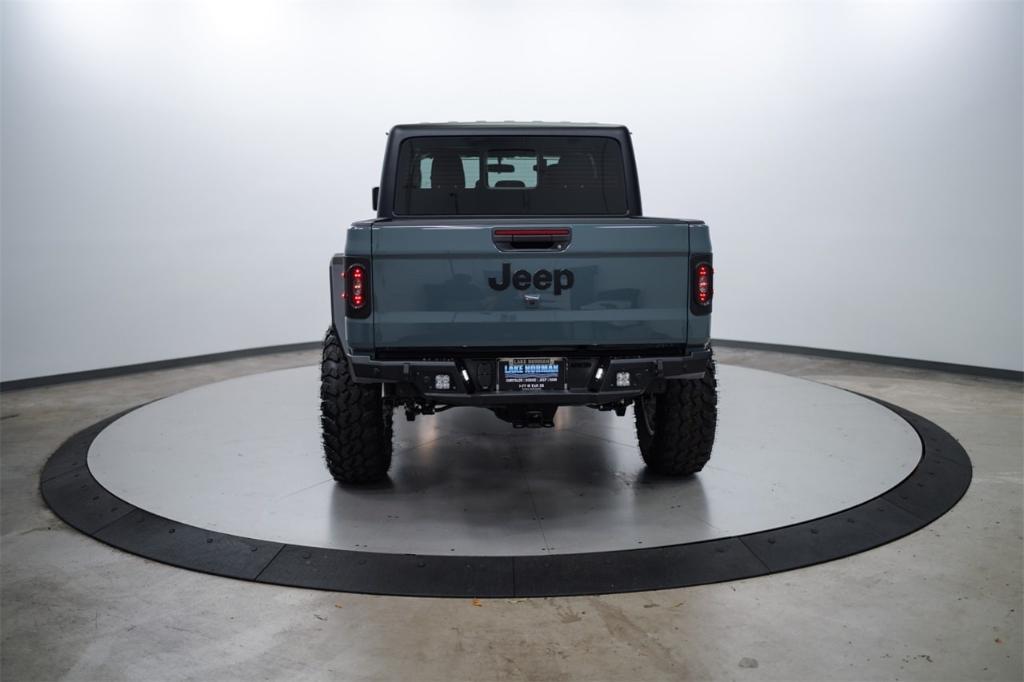 new 2024 Jeep Gladiator car, priced at $55,950