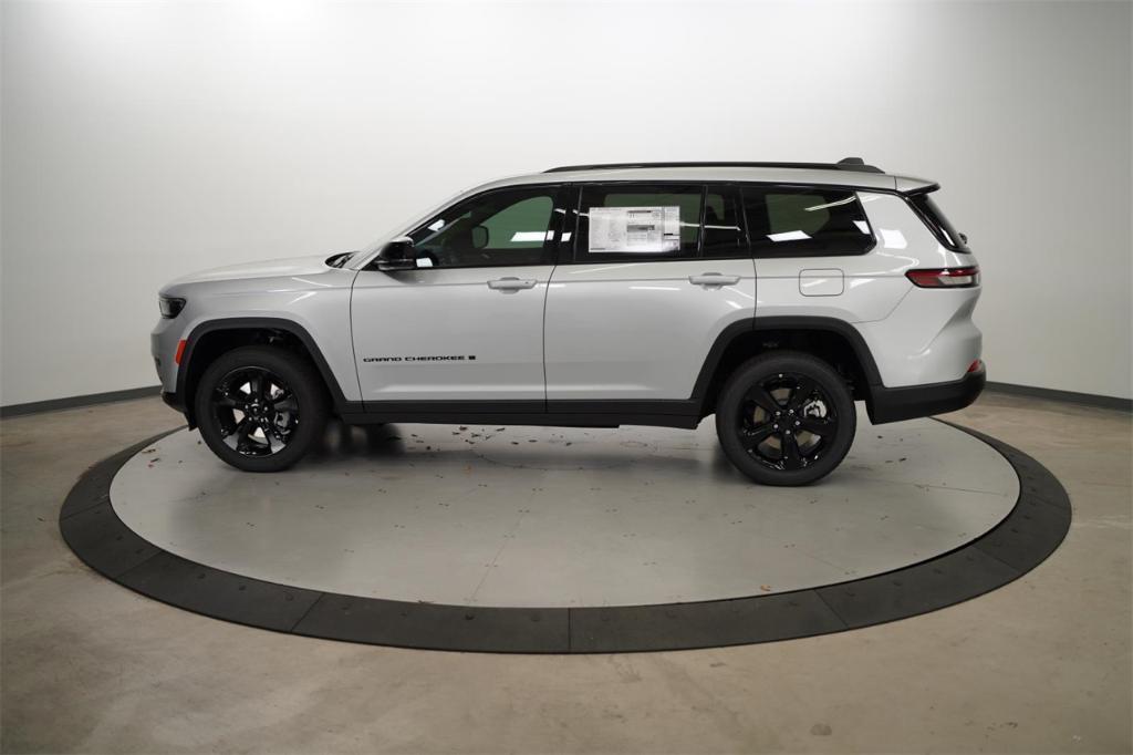 new 2025 Jeep Grand Cherokee L car, priced at $43,425