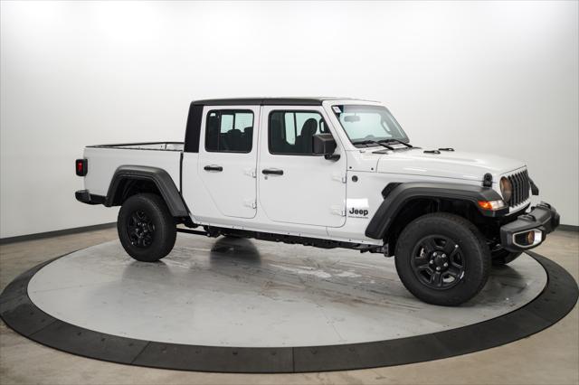 new 2024 Jeep Gladiator car, priced at $47,111