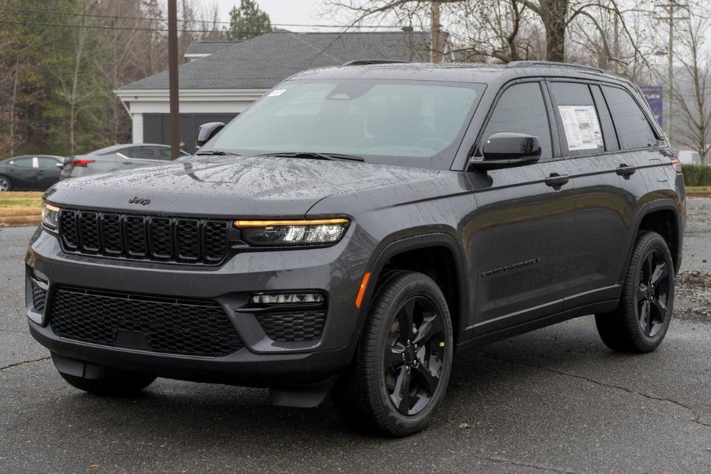 new 2025 Jeep Grand Cherokee car, priced at $46,535