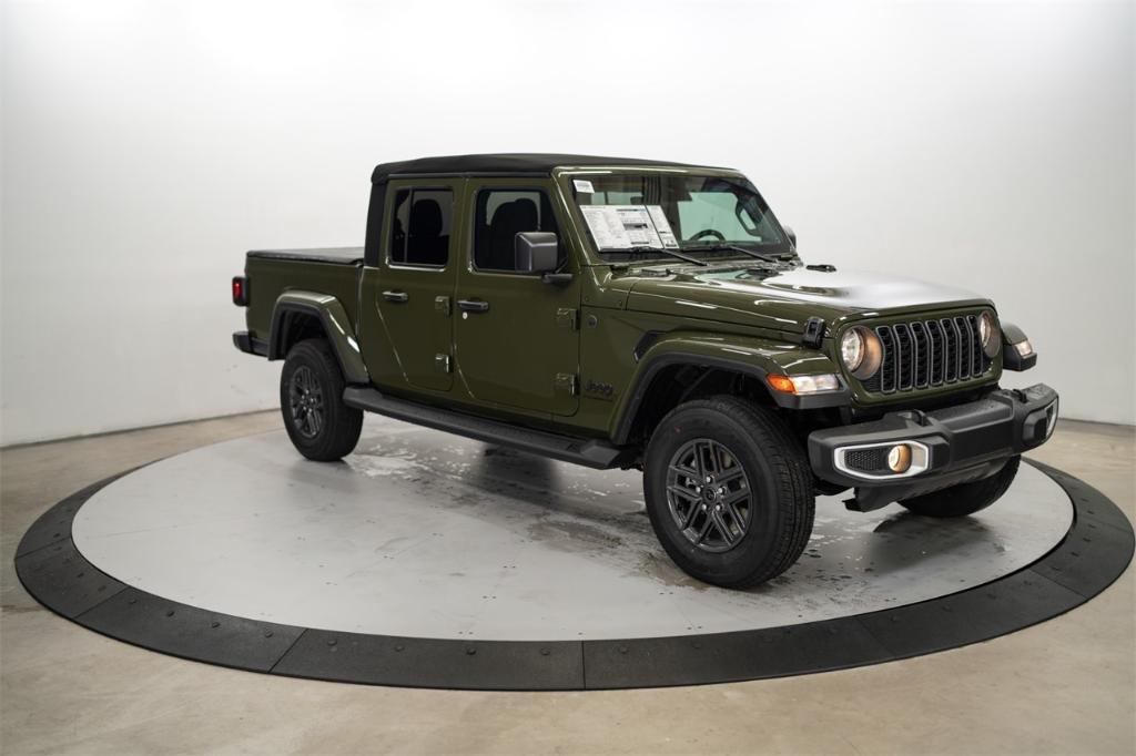 new 2024 Jeep Gladiator car, priced at $43,836