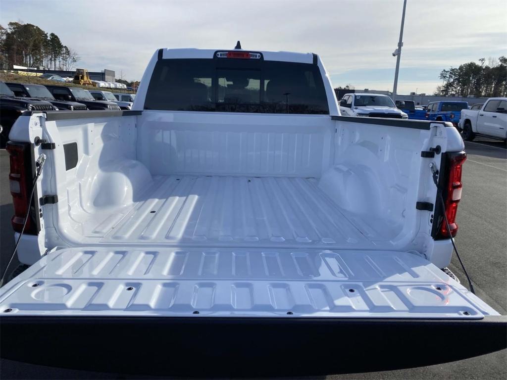 new 2025 Ram 1500 car, priced at $59,675