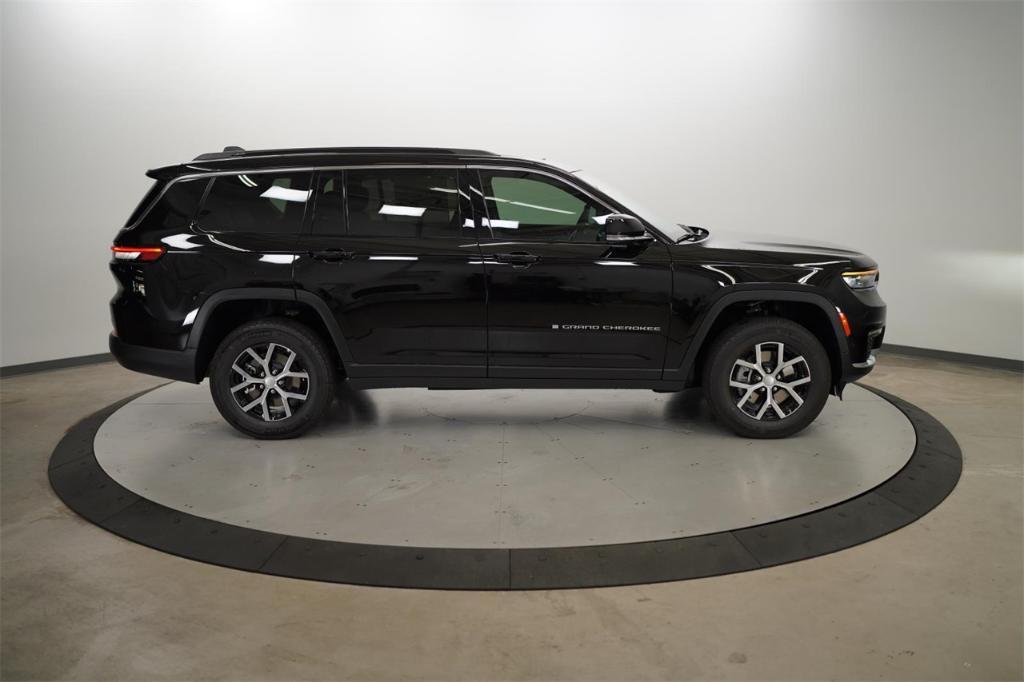 new 2025 Jeep Grand Cherokee L car, priced at $47,085