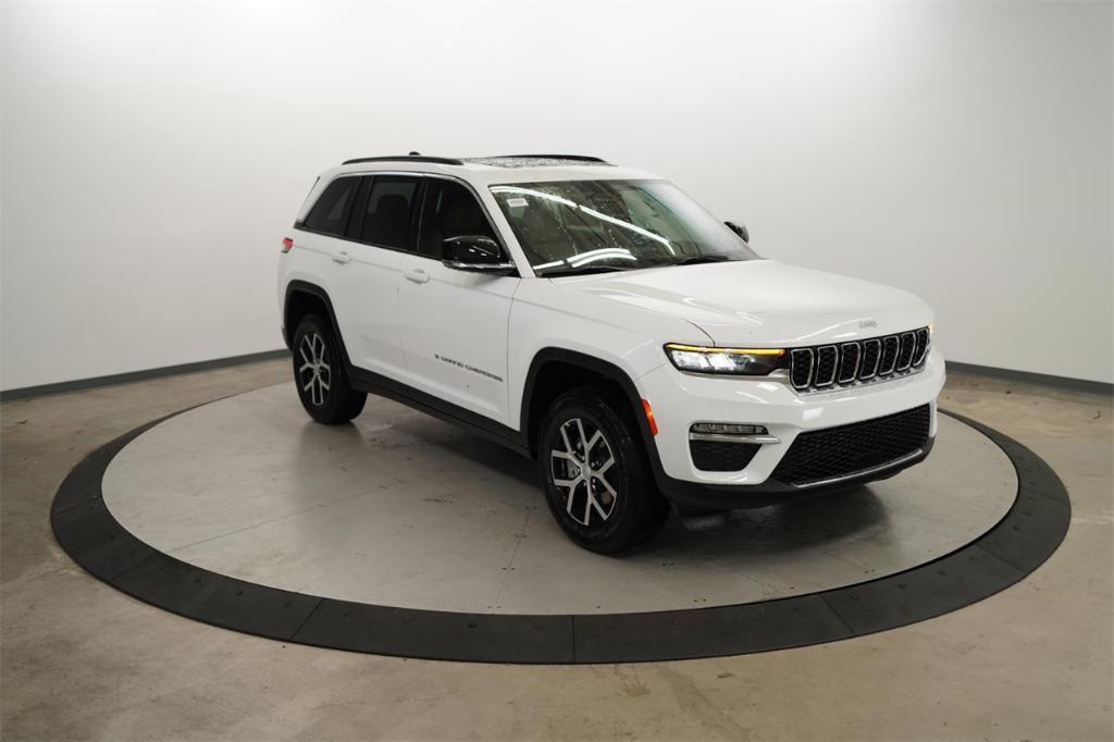 new 2025 Jeep Grand Cherokee car, priced at $41,465