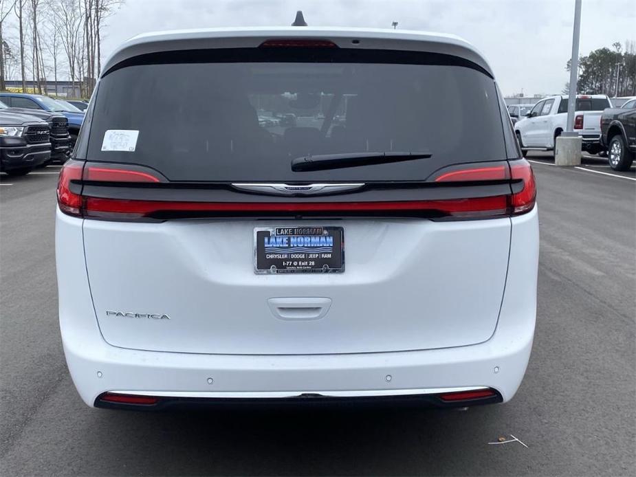 new 2024 Chrysler Pacifica car, priced at $50,140