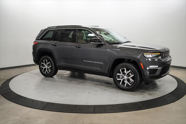 new 2024 Jeep Grand Cherokee car, priced at $44,925