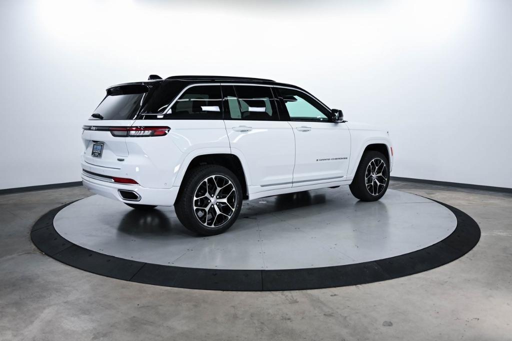 new 2025 Jeep Grand Cherokee car, priced at $61,605