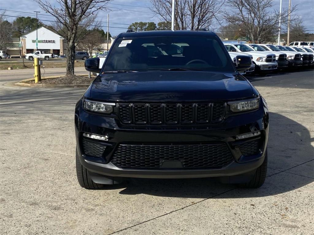 new 2025 Jeep Grand Cherokee car, priced at $46,535