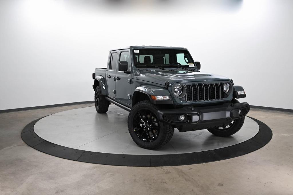 new 2025 Jeep Gladiator car, priced at $43,180