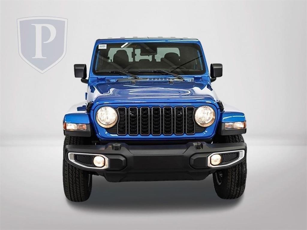 new 2024 Jeep Gladiator car, priced at $41,655