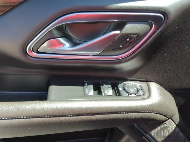 used 2024 GMC Yukon XL car, priced at $60,552