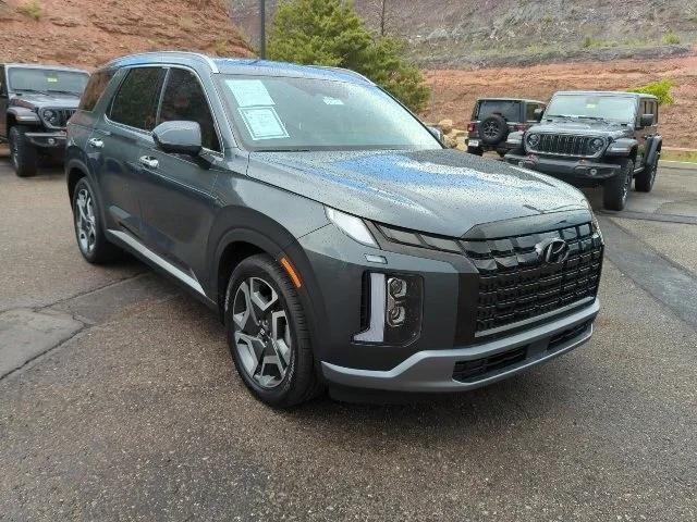 used 2023 Hyundai Palisade car, priced at $37,658