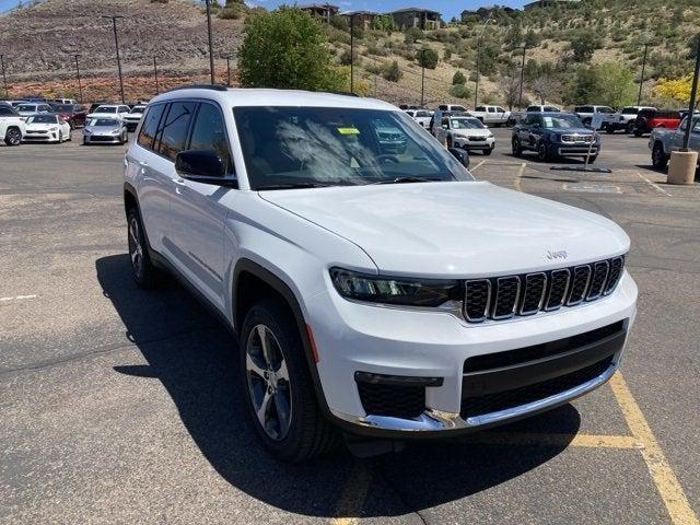 new 2024 Jeep Grand Cherokee L car, priced at $45,095