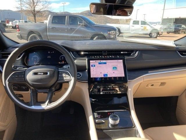 new 2025 Jeep Grand Cherokee car, priced at $47,185