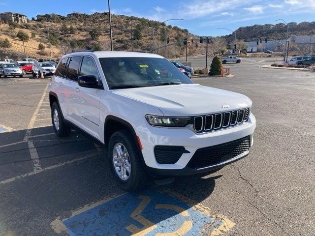 new 2025 Jeep Grand Cherokee car, priced at $42,520