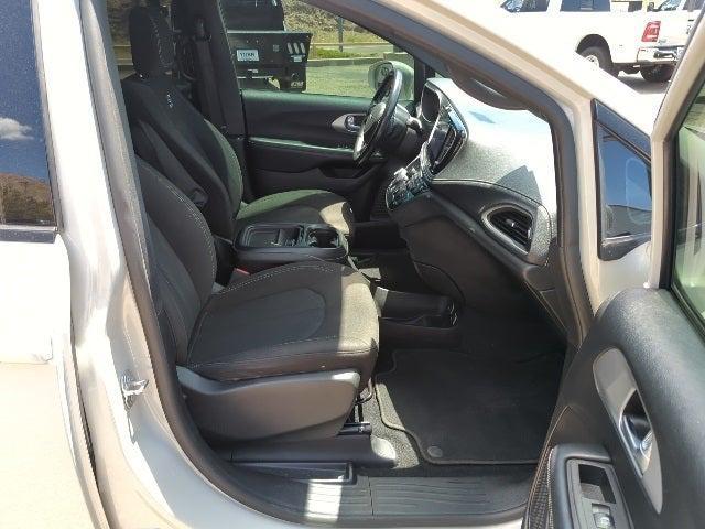 used 2021 Chrysler Pacifica car, priced at $23,255