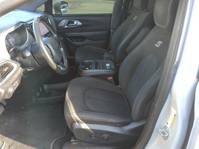 used 2021 Chrysler Pacifica car, priced at $23,735