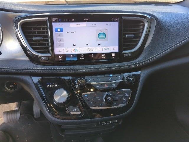 used 2021 Chrysler Pacifica car, priced at $23,735