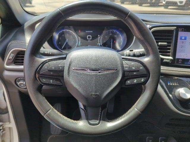 used 2021 Chrysler Pacifica car, priced at $23,255