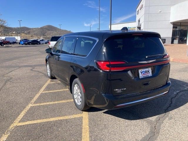 new 2025 Chrysler Pacifica car, priced at $41,774