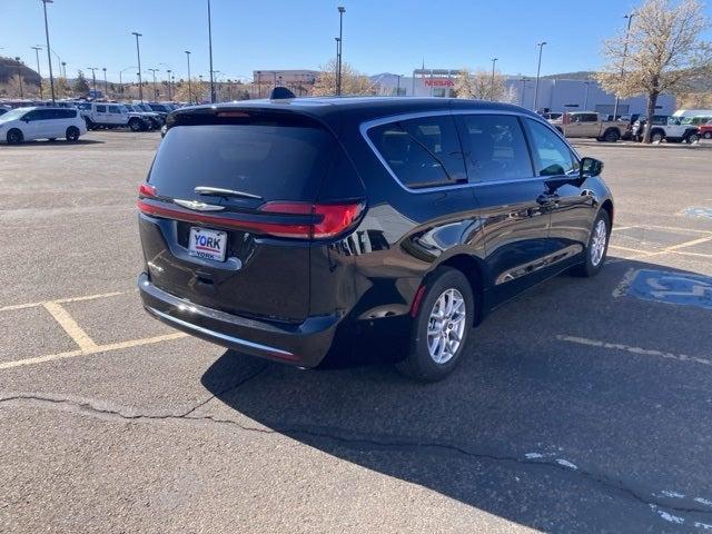 new 2025 Chrysler Pacifica car, priced at $41,774
