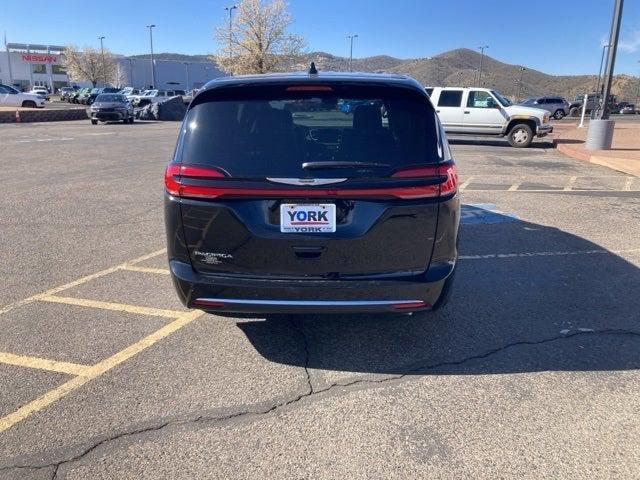 new 2025 Chrysler Pacifica car, priced at $41,774