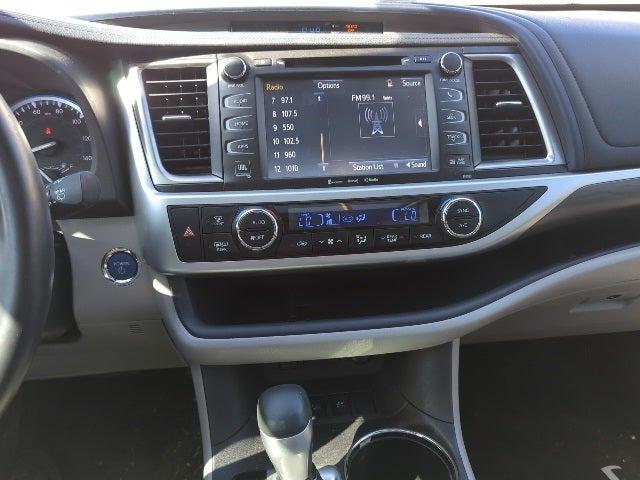 used 2018 Toyota Highlander Hybrid car