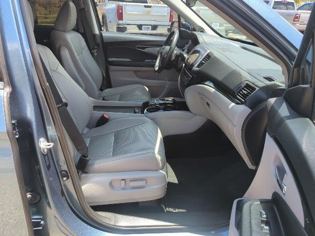 used 2017 Honda Pilot car, priced at $25,407