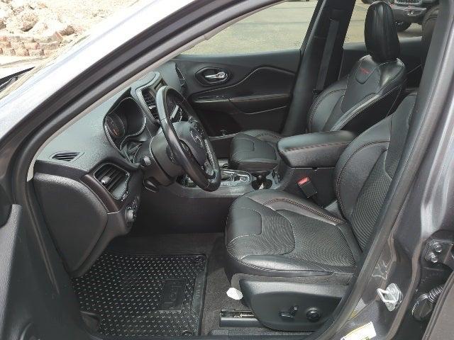 used 2020 Jeep Cherokee car, priced at $25,407