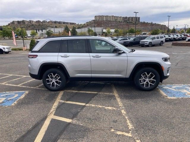 new 2025 Jeep Grand Cherokee car, priced at $46,024