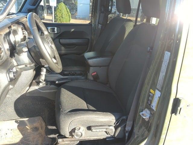 used 2022 Jeep Wrangler Unlimited car, priced at $32,112