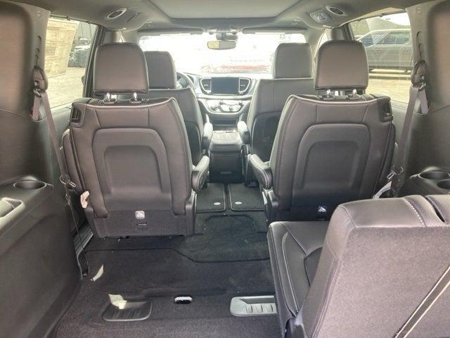 new 2025 Chrysler Pacifica car, priced at $48,201