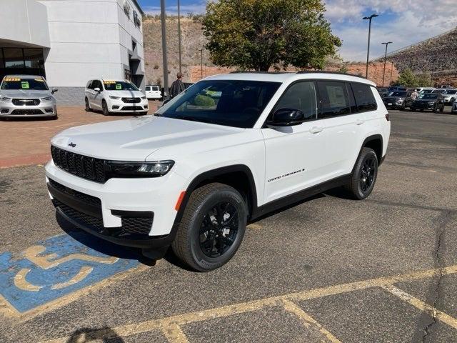 new 2024 Jeep Grand Cherokee L car, priced at $39,502