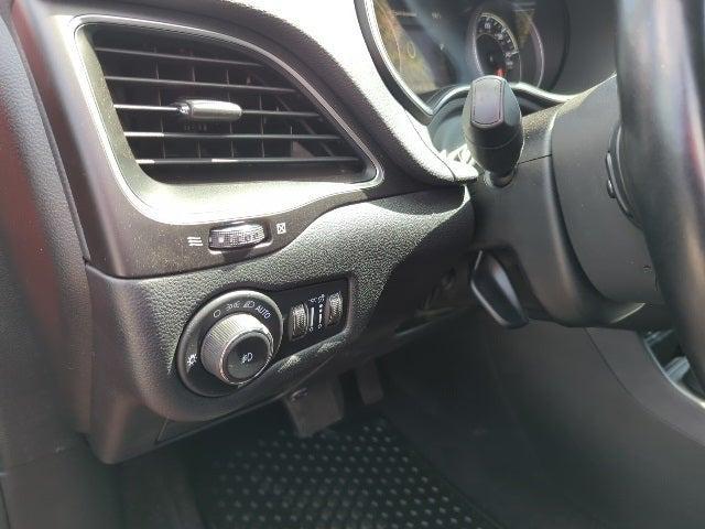 used 2021 Jeep Cherokee car, priced at $23,997