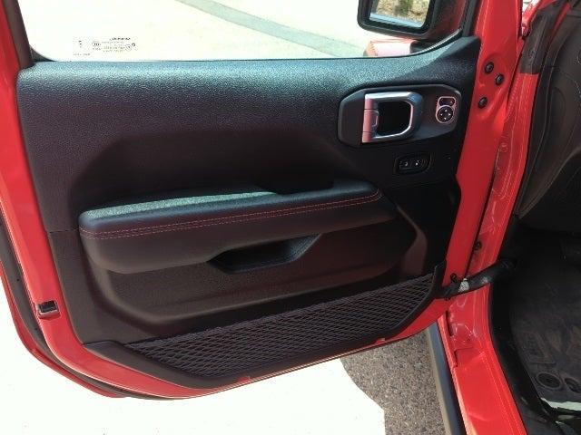 used 2023 Jeep Gladiator car, priced at $46,042