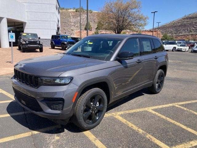 new 2024 Jeep Grand Cherokee car, priced at $42,822