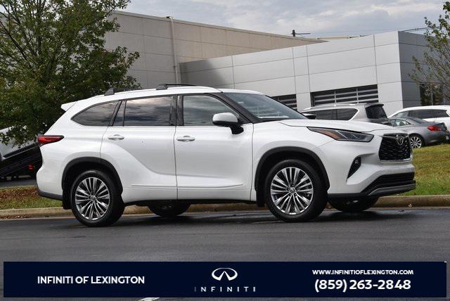 used 2021 Toyota Highlander car, priced at $42,988