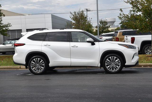 used 2021 Toyota Highlander car, priced at $42,988