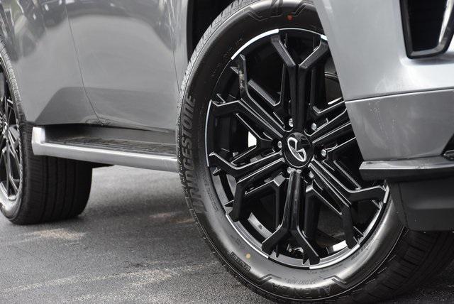 new 2026 INFINITI QX80 car, priced at $93,654