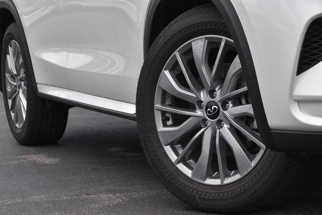 new 2025 INFINITI QX50 car, priced at $46,000