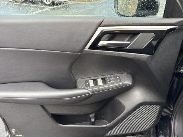 used 2024 Mitsubishi Outlander car, priced at $22,988