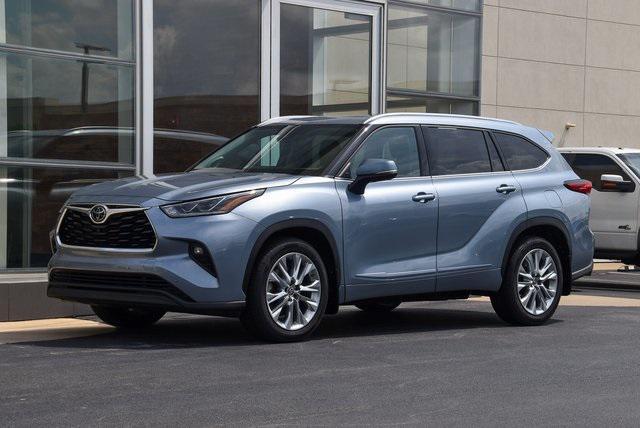used 2021 Toyota Highlander car, priced at $33,959