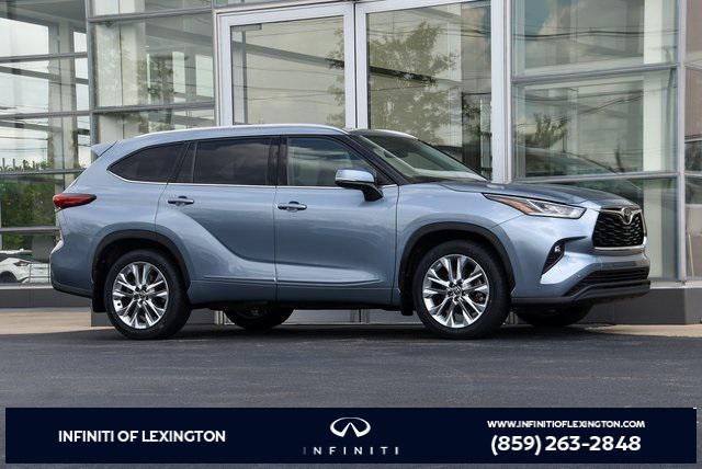 used 2021 Toyota Highlander car, priced at $34,988