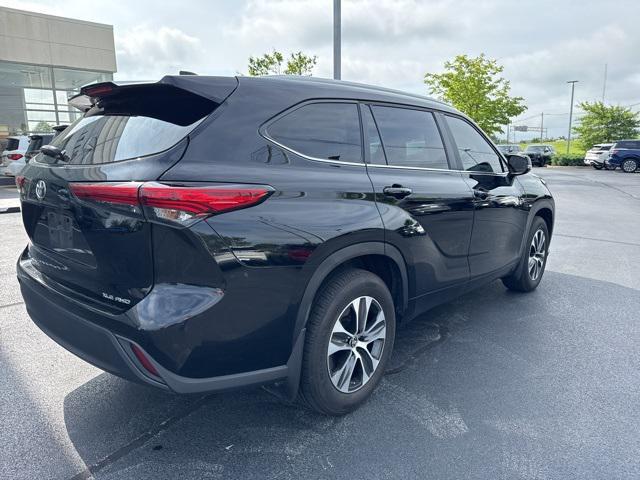 used 2023 Toyota Highlander car, priced at $37,988