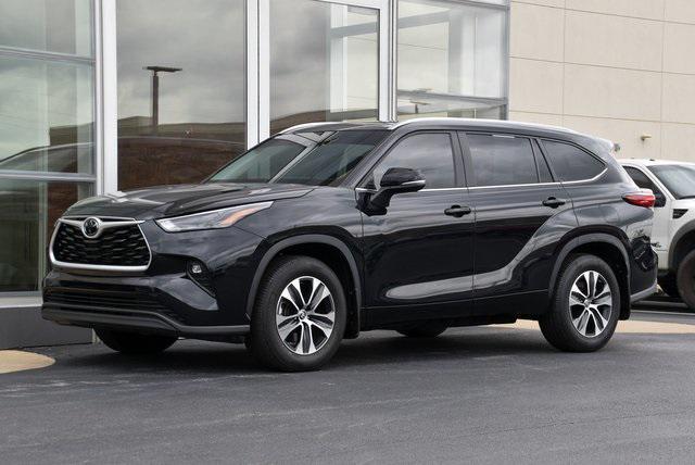 used 2023 Toyota Highlander car, priced at $37,988
