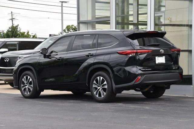 used 2023 Toyota Highlander car, priced at $37,988