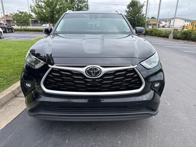 used 2023 Toyota Highlander car, priced at $37,988